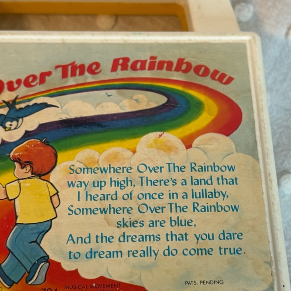 Vintage 1981 FISHER PRICE Over the Rainbow Radio Music Box Toy WORKS Windup - Picture 6 of 9